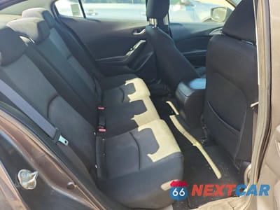 Zdjęcie 10 z 12 samochodu: 2017 MAZDA 3 SPORT VIN:3MZBN1U78HM107634 - miniatura