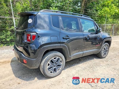 Trzecie zdjęcie samochodu z tyłu: 2017 JEEP RENEGADE TRAILHAWK VIN:ZACCJBCB0HPG53727 - miniatura