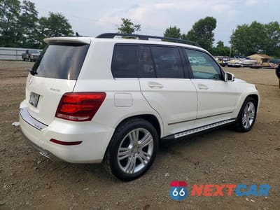 Trzecie zdjęcie samochodu z tyłu: 2015 MERCEDES-BENZ GLK 350 4MATIC VIN:WDCGG8JB4FG436711 - miniatura