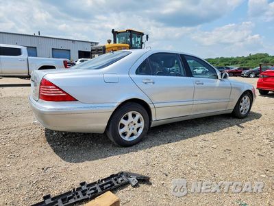 Trzecie zdjęcie samochodu z tyłu: 2000 MERCEDES-BENZ S 500 VIN:WDBNG75J7YA106400 - miniatura