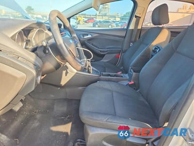 Zdjęcie 7 z 12 samochodu: 2017 FORD FOCUS SE VIN:1FADP3FE7HL270747 - miniatura