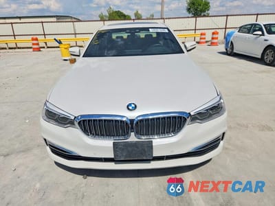 Piąte zdjęcie samochodu w środku: 2019 BMW 540 I VIN:WBAJE5C5XKWE66142 - miniatura