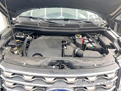Zdjęcie 7 z 10 samochodu: 2017 FORD EXPLORER XLT VIN:1FM5K8D88HGA45670 - miniatura