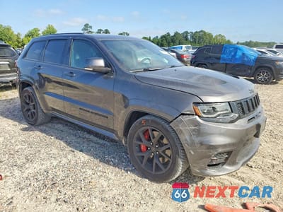 Czwarte zdjęcie samochodu z boku: 2018 JEEP GRAND CHEROKEE SRT-8 VIN:1C4RJFDJ0JC215047 - miniatura