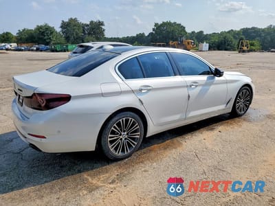 Trzecie zdjęcie samochodu z tyłu: 2017 BMW 540 I VIN:WBAJE5C36HG915430 - miniatura