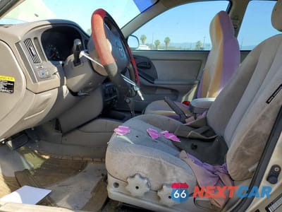 Zdjęcie 7 z 12 samochodu: 2005 HYUNDAI ELANTRA GLS VIN:KMHDN46D95U955220 - miniatura