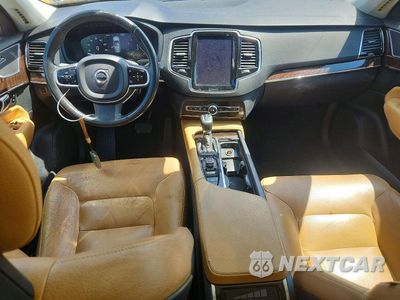 Zdjęcie 8 z 13 samochodu: 2016 VOLVO XC90 T6 VIN:YV4A22PK6G1062439 - miniatura