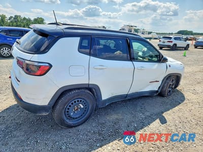 Trzecie zdjęcie samochodu z tyłu: 2023 JEEP COMPASS TRAILHAWK VIN:3C4NJDDN3PT544277 - miniatura
