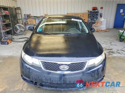 Piąte zdjęcie samochodu w środku: 2012 KIA FORTE EX VIN:KNAFU4A22C5631066 - miniatura
