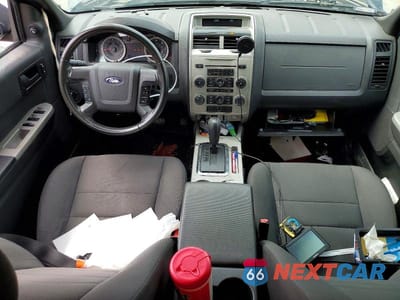 Zdjęcie 8 z 13 samochodu: 2010 FORD ESCAPE XLT VIN:1FMCU0D75AKD06508 - miniatura