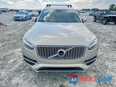 Piąte zdjęcie samochodu w środku: 2017 VOLVO XC90 T8 VIN:YV4BC0PL5H1121240 - miniatura