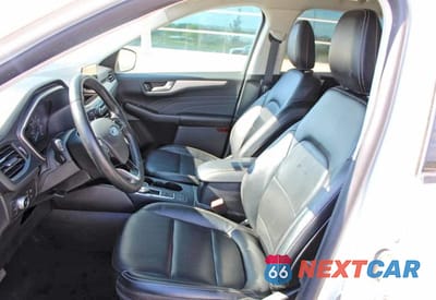 Zdjęcie 9 z 10 samochodu: 2022 FORD ESCAPE SEL VIN:1FMCU9H68NUA82523 - miniatura