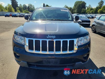 Piąte zdjęcie samochodu w środku: 2011 JEEP GRAND CHEROKEE LAREDO VIN:1J4RR4GG8BC528114 - miniatura