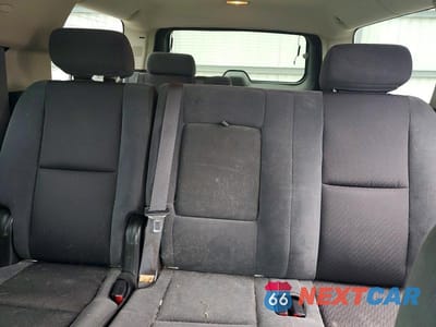 Zdjęcie 10 z 13 samochodu: 2009 CHEVROLET SUBURBAN K1500 LT VIN:1GNFK26309R251831 - miniatura