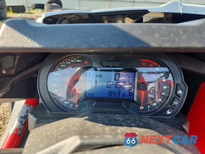 Zdjęcie 7 z 9 samochodu: 2024 POLARIS SLINGSHOT ROUSH EDITION VIN:57XAALHB7R8163520 - miniatura