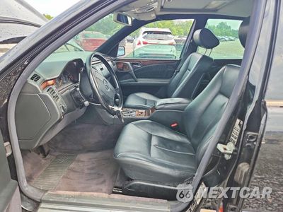 Zdjęcie 7 z 12 samochodu: 1998 MERCEDES-BENZ E 320 VIN:WDBJF65F5WA674682 - miniatura