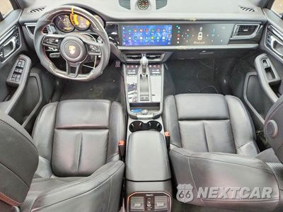 Zdjęcie 8 z 12 samochodu: 2017 PORSCHE MACAN S VIN:WP1AB2A51HLB11279 - miniatura