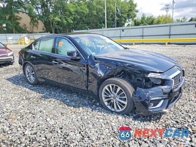 Czwarte zdjęcie samochodu z boku: 2019 INFINITI Q50 3.0T LUXE VIN:JN1EV7AR2KM554538 - miniatura