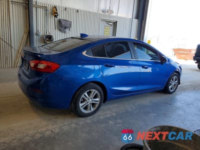 Trzecie zdjęcie samochodu z tyłu: 2017 CHEVROLET CRUZE LT VIN:3G1BE5SM0HS531851 - miniatura