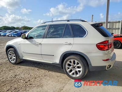 Drugie zdjęcie samochodu z przodu: 2013 BMW X5 XDRIVE35I VIN:5UXZV4C53D0E13562 - miniatura
