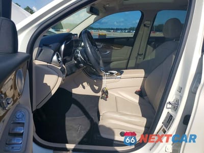 Zdjęcie 7 z 12 samochodu: 2017 MERCEDES-BENZ GLC 300 VIN:WDC0G4JB8HF249023 - miniatura