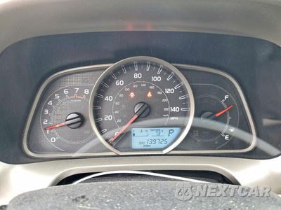 Zdjęcie 9 z 14 samochodu: 2013 TOYOTA RAV4 XLE VIN:JTMRFREV4DD019941 - miniatura