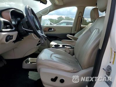 Zdjęcie 7 z 13 samochodu: 2017 CHRYSLER PACIFICA TOURING L VIN:2C4RC1BG6HR587644 - miniatura
