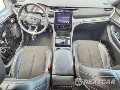 Zdjęcie 8 z 14 samochodu: 2023 JEEP GRAND CHEROKEE L LAREDO VIN:1C4RJKAGXP8882009 - miniatura
