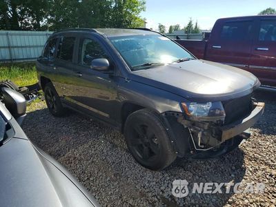 Czwarte zdjęcie samochodu z boku: 2016 JEEP COMPASS LATITUDE VIN:1C4NJDEBXGD706853 - miniatura