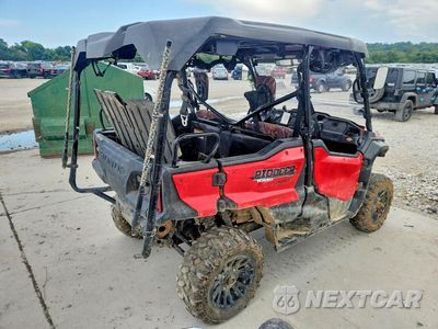 Czwarte zdjęcie samochodu z boku: 2021 HONDA PIONEER UTILITY VEHICLE VIN:1HFVE0421M4507299 - miniatura