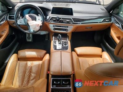 Zdjęcie 8 z 13 samochodu: 2022 BMW 750 XI VIN:WBA7U2C02NCJ34070 - miniatura