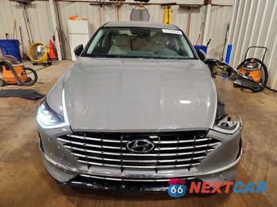 Piąte zdjęcie samochodu w środku: 2023 HYUNDAI SONATA HYBRID SEL VIN:KMHL34JJ6PA058083 - miniatura