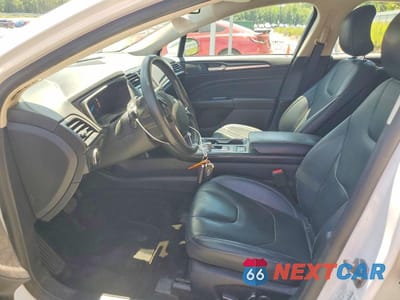 Zdjęcie 7 z 12 samochodu: 2019 FORD FUSION TITANIUM VIN:3FA6P0RU9KR257890 - miniatura