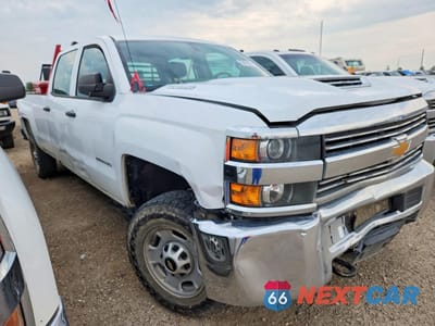 Czwarte zdjęcie samochodu z boku: 2017 CHEVROLET SILVERADO K2500 HEAVY DUTY VIN:1GC1KUEY0HF233440 - miniatura