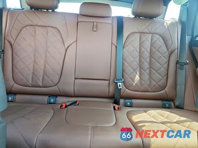 Zdjęcie 10 z 12 samochodu: 2026 BMW X5 M60I VIN:5UX33EU04T9270259 - miniatura