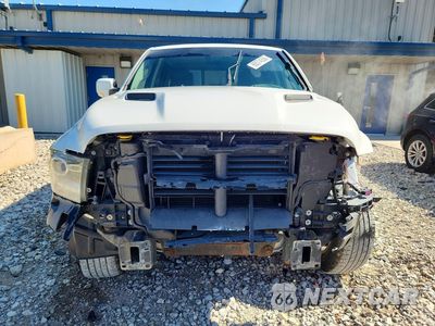 Piąte zdjęcie samochodu w środku: 2017 RAM 1500 SPORT VIN:1C6RR7MT1HS536716 - miniatura