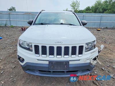 Piąte zdjęcie samochodu w środku: 2017 JEEP COMPASS SPORT VIN:1C4NJDBB5HD168407 - miniatura