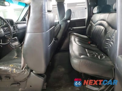 Zdjęcie 10 z 13 samochodu: 2002 GMC NEW SIERRA K1500 VIN:2GTEK19T921293536 - miniatura