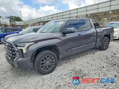2022 TOYOTA TUNDRA PLATINUM 5TFNA5EC0NX008925 - główne zdjęcie licytacji z USA - miniatura