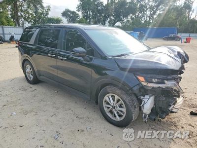 Czwarte zdjęcie samochodu z boku: 2024 KIA CARNIVAL LX VIN:KNDNB4H36R6425142 - miniatura