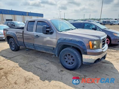 Czwarte zdjęcie samochodu z boku: 2008 GMC SIERRA K1500 VIN:2GTEK19C381309304 - miniatura