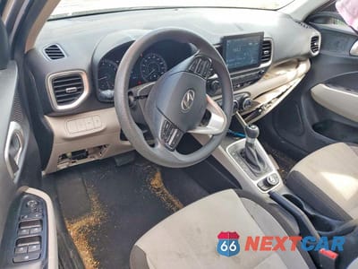 Zdjęcie 8 z 13 samochodu: 2020 HYUNDAI VENUE SEL VIN:KMHRC8A37LU041188 - miniatura