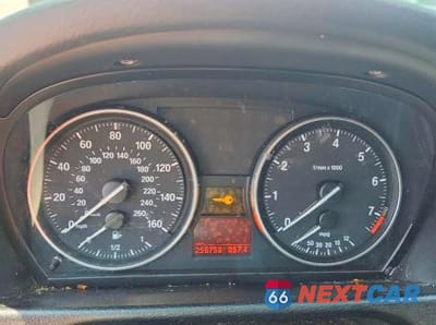 Zdjęcie 9 z 12 samochodu: 2013 BMW X1 SDRIVE28I VIN:WBAVM1C52DVW44810 - miniatura