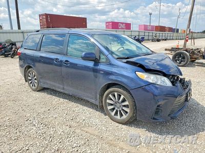 Czwarte zdjęcie samochodu z boku: 2018 TOYOTA SIENNA LE VIN:5TDJZ3DC8JS206861 - miniatura