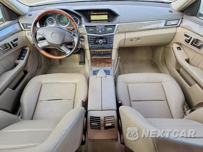 Zdjęcie 8 z 12 samochodu: 2011 MERCEDES-BENZ E 350 VIN:WDDHF5GBXBA346940 - miniatura