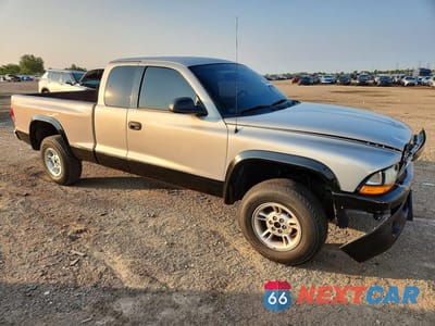 Czwarte zdjęcie samochodu z boku: 2000 DODGE DAKOTA VIN:1B7GG22XXYS530167 - miniatura