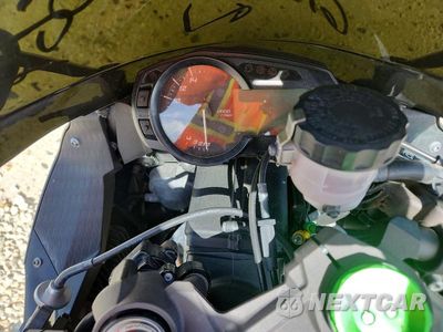 Zdjęcie 7 z 8 samochodu: 2015 KAWASAKI ZX636 E VIN:JKBZXJE13FA016180 - miniatura