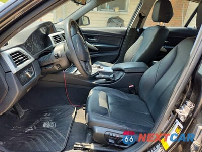 Zdjęcie 7 z 12 samochodu: 2013 BMW 328 XI VIN:WBA3B3C53DF541026 - miniatura