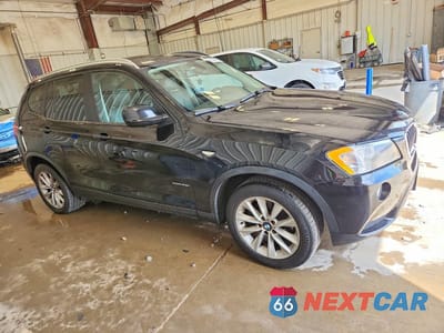 Czwarte zdjęcie samochodu z boku: 2013 BMW X3 XDRIVE28I VIN:5UXWX9C52D0A10909 - miniatura