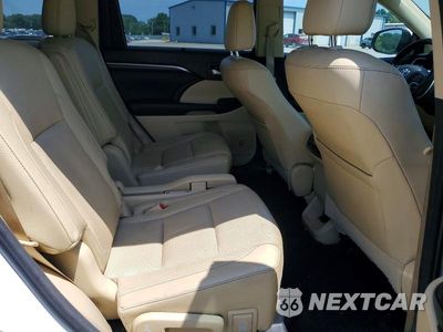 Zdjęcie 11 z 13 samochodu: 2015 TOYOTA HIGHLANDER LIMITED PLATINUM VIN:5TDYKRFH8FS104580 - miniatura